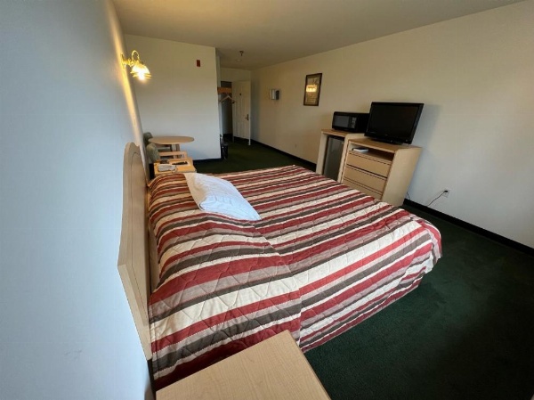 Red Bud Country Inn image 10